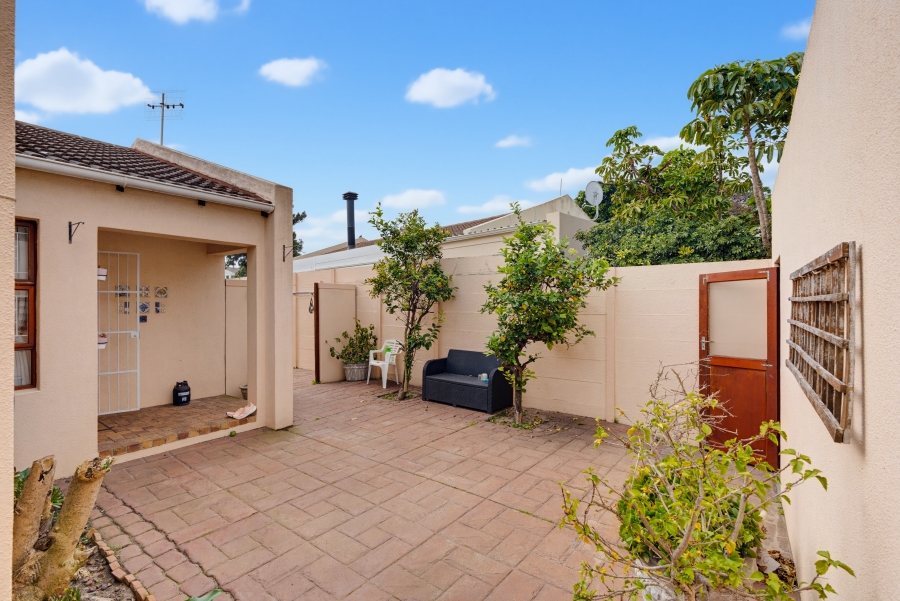 3 Bedroom Property for Sale in Edgemead Western Cape